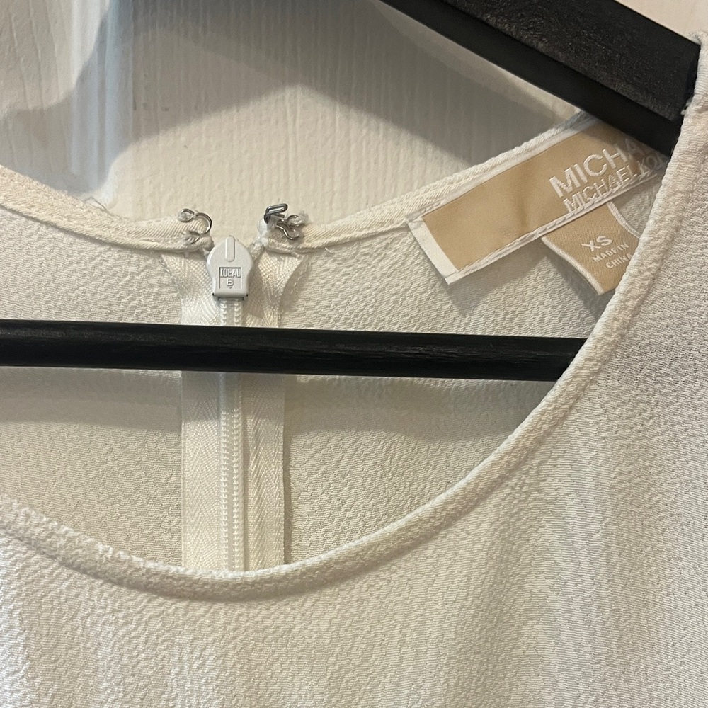 Michael Kors Women's Top - Picture 4 of 6